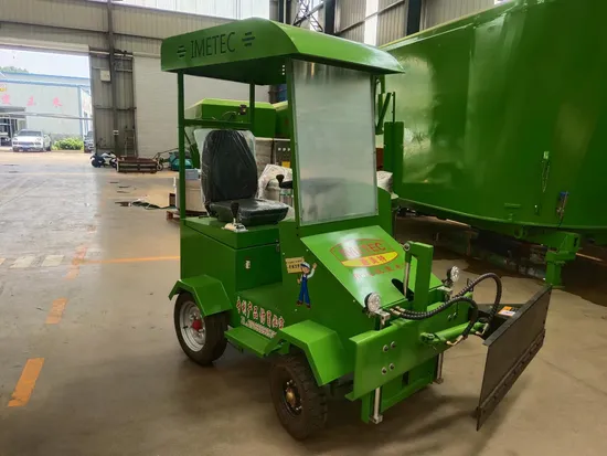 Factory Price Cattle Feed Spreader Electric Three-Wheeled Feed Spreader Truck for Cattle Farm Mobile Big Volume Tmr Mixer Feeder