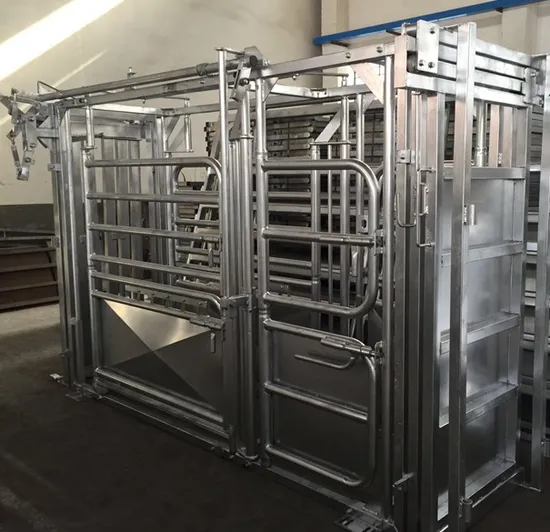 HDG Cattle Squeeze Chutes/ Cattle Crush