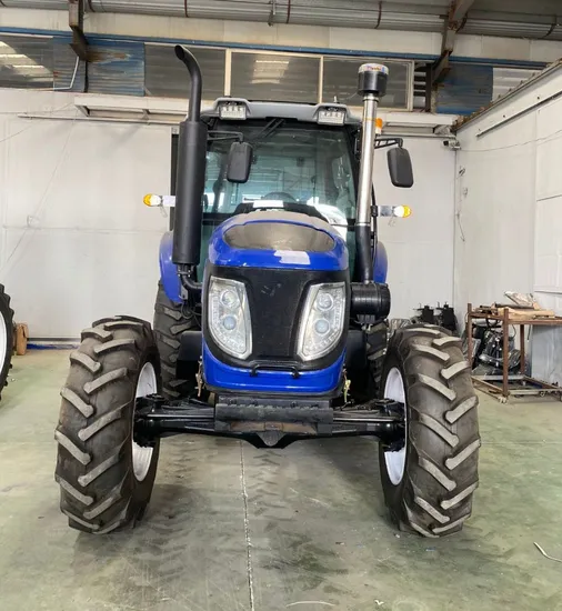 Customized 180HP Agricualture Farm 4X4 Wheel Tractor with Lexry Cab