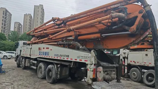 Second Hand Zoomlion Chassis 52 M Good Used Concrete Pump
