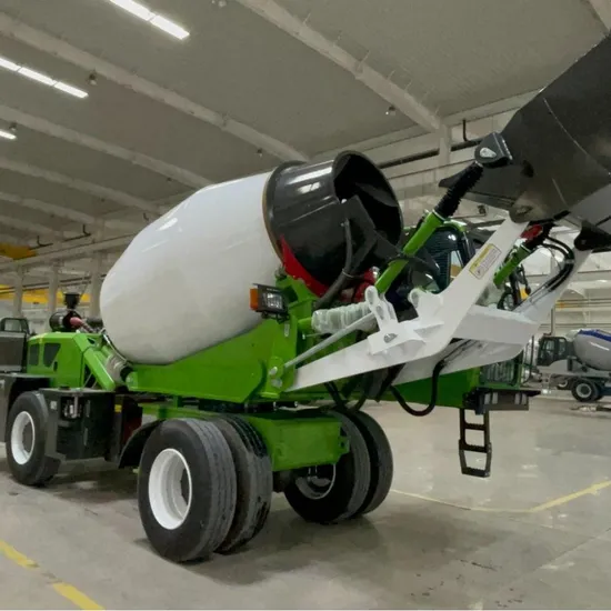 Concrete Equipment 4 M3 Self Loading Concrete Mixer Truck with Self Propelled