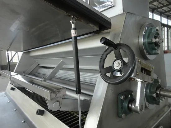 Germ Corn Hydraulic Flakes Making Machine