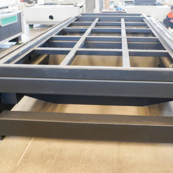 2000W Fiber Laser Cutting Machine in China Metal Sheet Factory for Sale