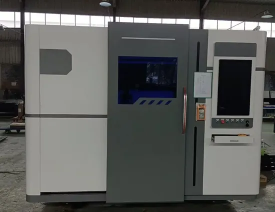 Covered Environmental Exchangeable Two Table Eoe-Hzh 1530ap 6kw Fiber Laser Cutting Machine for Plate, Max6000