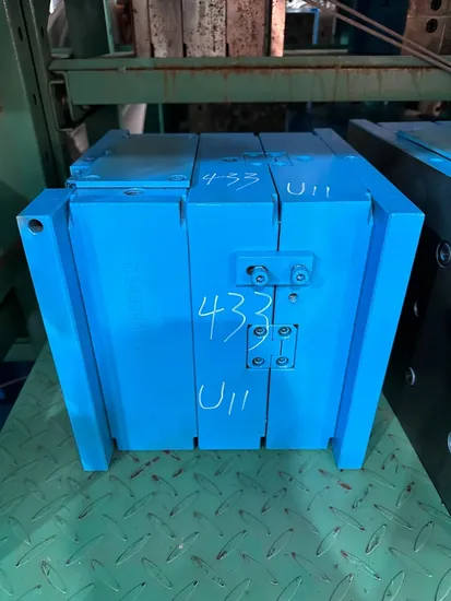 Car Parts Plastic Mould Custom Series Chery M36t Cup Holder Decorative Strip Injection Mold Service