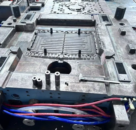 China Aluminum Die Casting Mould Maker Injection Mold Manufacturer for Auto-Parts