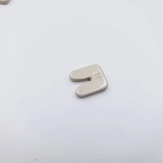 Pink 95% Alumina Textile Ceramic Eyelets