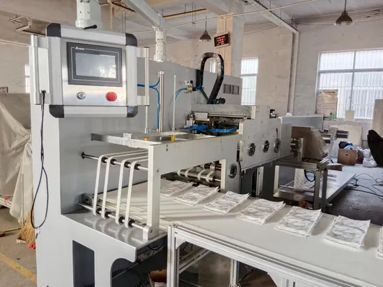 Disposable Nonwoven Towel Cutting Machine