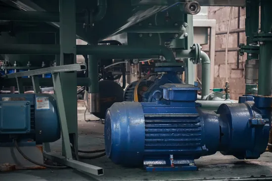 Waste Oil Recovery and Restoration Equipment Waste Liquid Pressure Oil Filtration Machinery Oil Output of Over 95% Oil Purifier