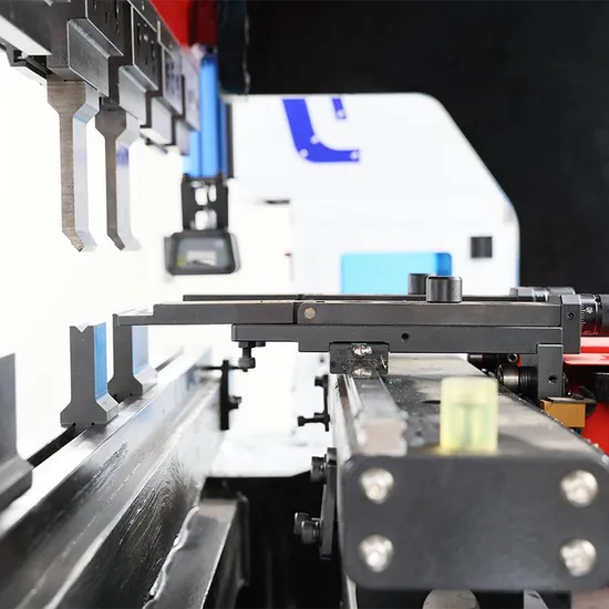 Quick Clamp Quick Change and Extra Long Life Fully Electric Programmable Metal Bending Machine