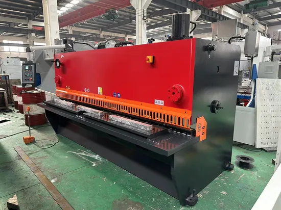QC11K 4X2500mm CNC Hydraulic Guillotine Shearing Machine