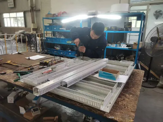 Various Rubber Silicone Products Compression Vulcanizing Molding Machine with CE&ISO Certificate