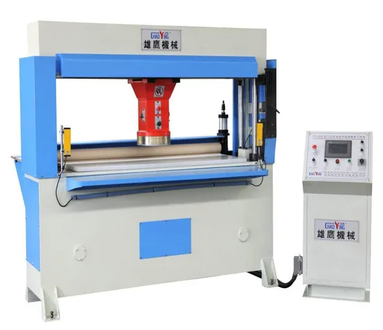 Automatic Feeding CNC Traveling Head Die Cutting Machine for Shoes, Football