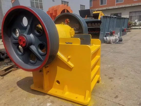 Diesel Engine Small Mobile Stone Crusher for Concrete Sand Crushing Rock