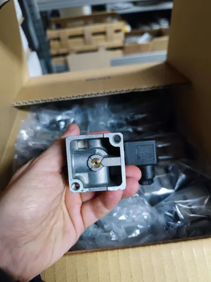 Original SMC Solenoid Valve Vt307W-6g1-02f VSA3135-03-X59