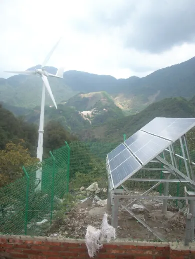CE Approve Small Wind Solar System for Power Supply