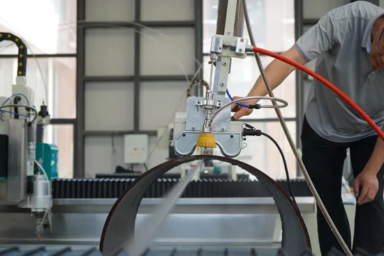 Portable Waterjet Cutter Water Jet Cutting Machine for Cutting Oil Tank, Bomb, Gas Pipe