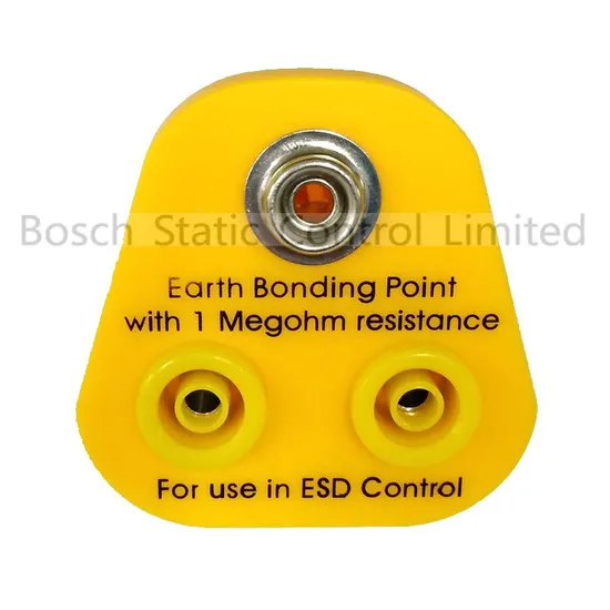 Grounding EU Plug 2 X 4mm Banana Socket & 1 X 10mm Stud