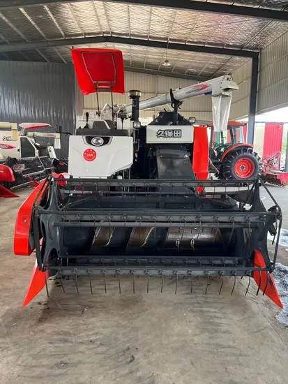 China Used Kubota 688 988 Mini Combine Harvester with High Productivity