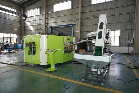 Eight-Cavity Full-Automatic Pet Servo Blowing Machine Zy08X2
