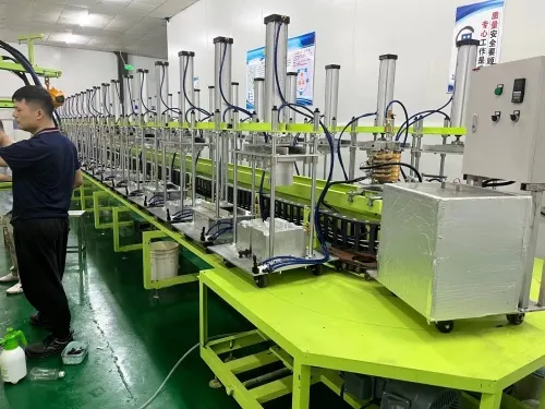 Dongyou Circulation Available PU Foaming Machine Dy-Hgc7403