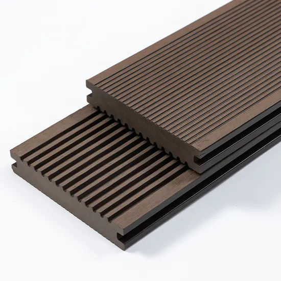 Low Maintenance Outdoor Wood Plastic Composite WPC Flooring 3D Embossed Decking