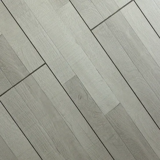E1 Grade Waterproof Household Laminate Wood Flooring Home Decor Luxury Wooden Floor