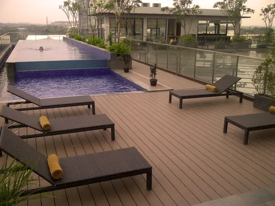 Durable Waterproof WPC Outdoor Decking for All Weather Conditions