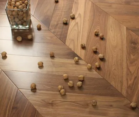 Chevron Fishbone Oak Parquet Engineered Wooden Flooring