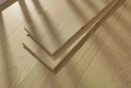 Beautiful Natural Wood Grain Hardwood Flooring/ Engineered Three Layer Wood Flooring/Timber Flooring