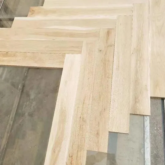 European Oak Parquet Floor Tiles for Living Room and Bedroom Selected Grade Herringbone Engineered Wood Flooring