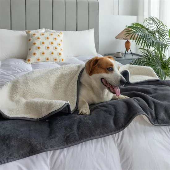 OEM Waterproof Pet Soft Fleece Polyester Soft Blanket for Pet Dog Cat