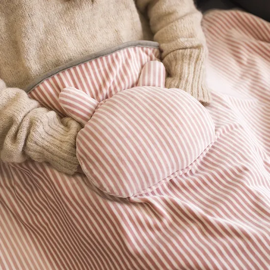 Wholesales Different Color Office Warm Winter Gift Cute Fast Electric Heating Pad Blanket