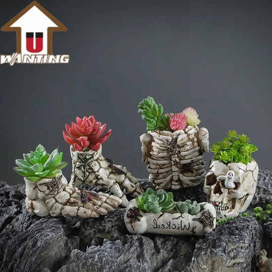 Exquisite Personality Creative Skull Hand Halloween Decoration Resin Material Handicraft Gift