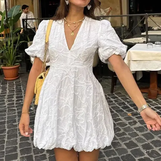 Summer New Women′s White V-Neck Embroidered Pure Cotton Short Sleeved Dress