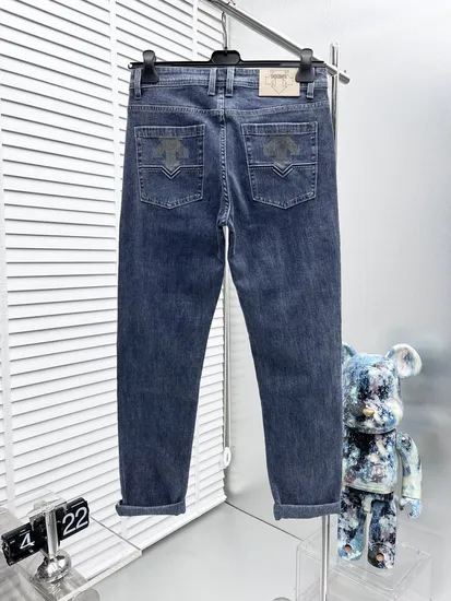 Luxury Brand Logo Printing MID Waist Grey Straight Men Denim Jeans Descente Pants Trousers Apparel