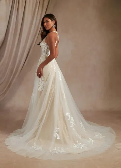 Sleeveless V-Necked White Slip Vent Wedding Dresses