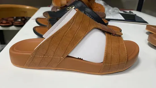 Wholesales Men′ S Slipper PU Upper Sandals Arabic Slipper
