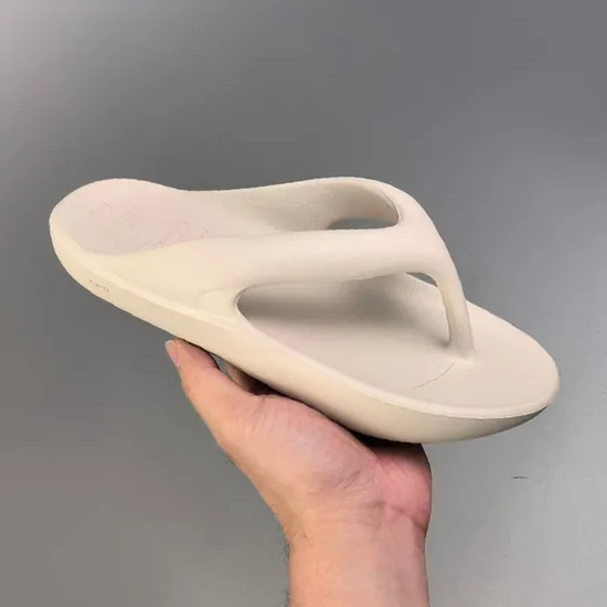 Wholesale Slipper Sandals Women and Mens Slides EVA Injection Garden Beach Shoes