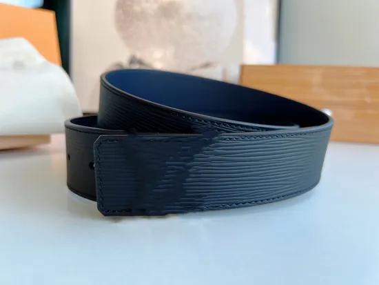 New Trend Water Ripple Belt Luxury Men′s Belt