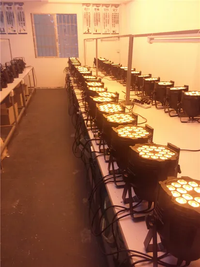 Professional 18X12W Rgbwy 5-in-1 DJ Stage LED PAR Light
