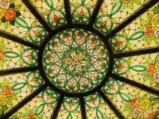 Customized Pattern Tiffany Stained Glass Skylight Ceiling Dome for Cathedral Project