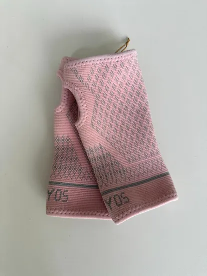 Hold Plus Manufacturer OEM Pink Nylon Compression Wrist Brace Support