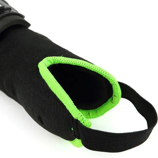 Soccer Lightweight Leg Protector Shin Guards Breathable for Children, Youth and Adults Bl16108