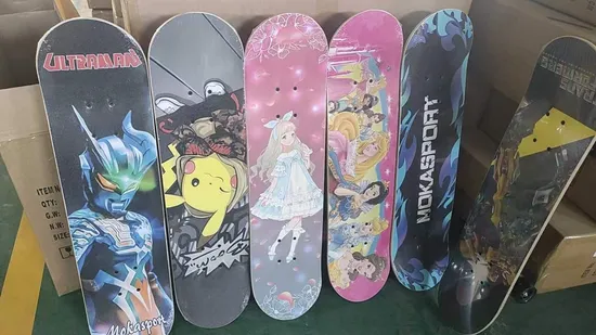 Hot Selling Customizable Wooden Skateboard/60 * 45PU Flash Wheel/Beginner Skateboard