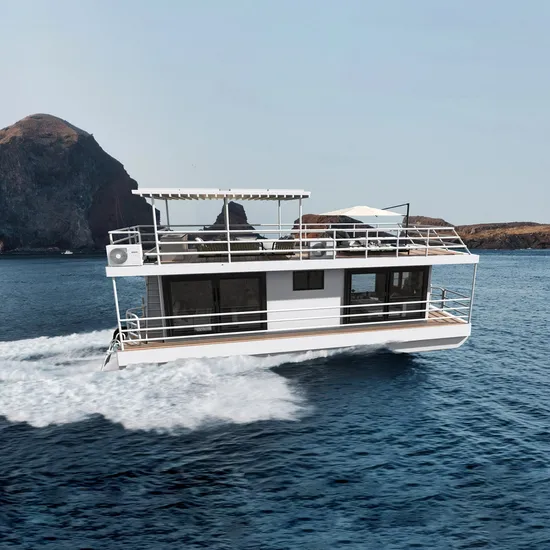 Prefab Houseboat Sea House Floating Pontoon Houseboat Yacht