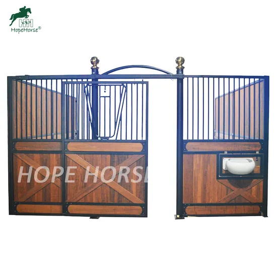 Heavy-Duty Horse Box with Sliding Door and Steel Panels