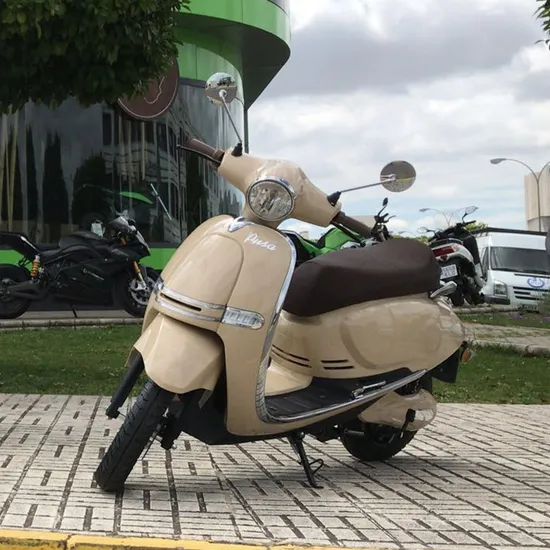 Moped Class Commuter Scooter with Longest Range