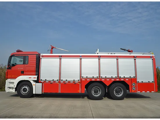 Advanced Water and Dry Powder Foam Fire Truck for Emergency Response