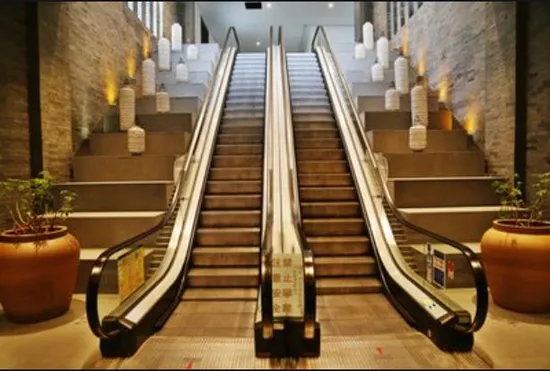 0.5m/S Speed Indoor 30 Degrees Slope Escalator